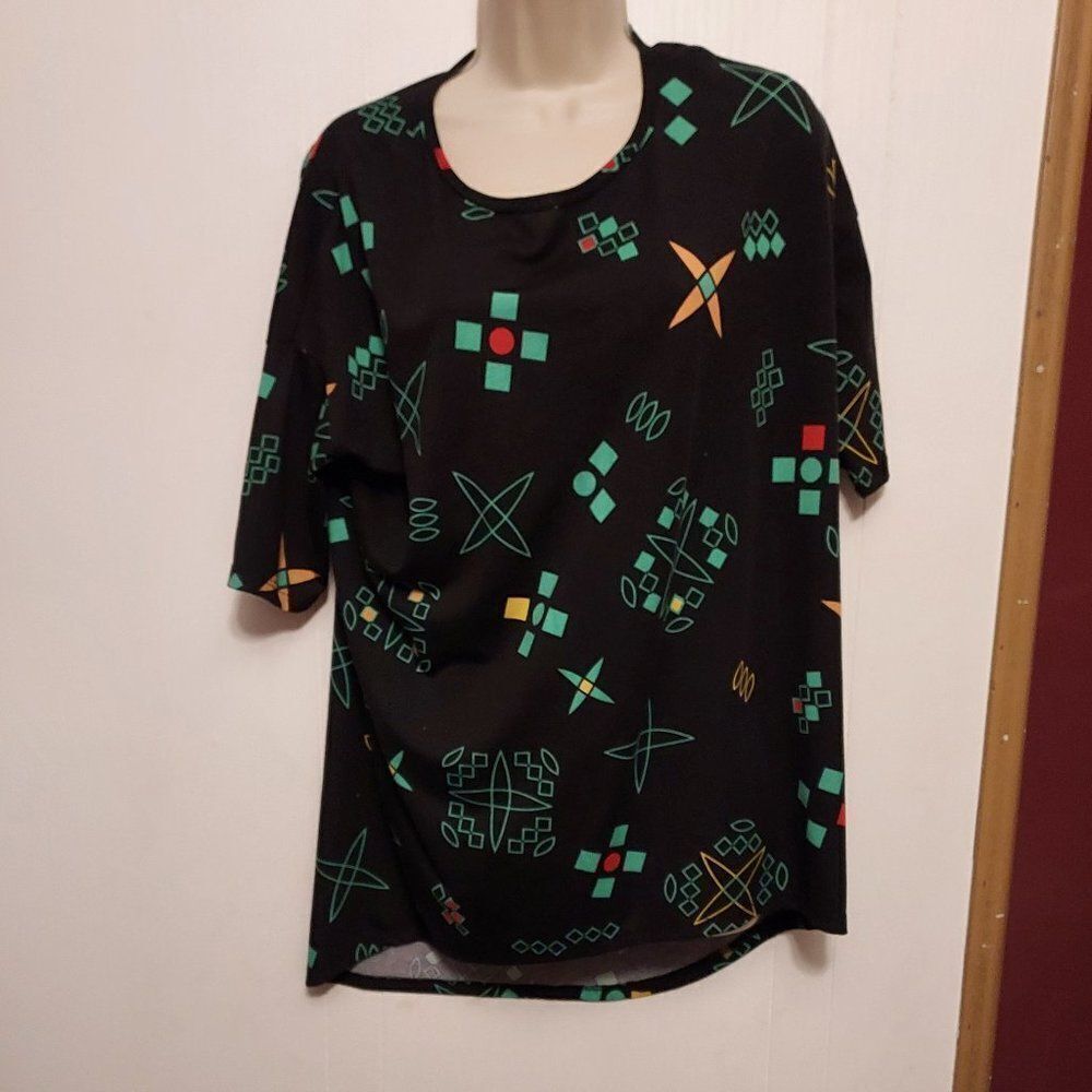 LuLaRoe  XS VGC  arm pit to pit 23  25 1/2 length in front